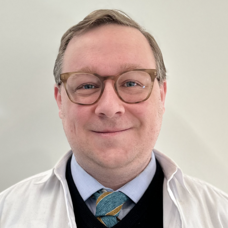 Dr. Brian Dowling, Contributing Doctor for Warby Parker