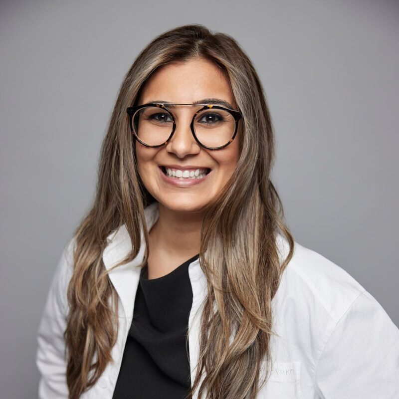 Dr. Chandni Oza, Contributing Doctor for Warby Parker